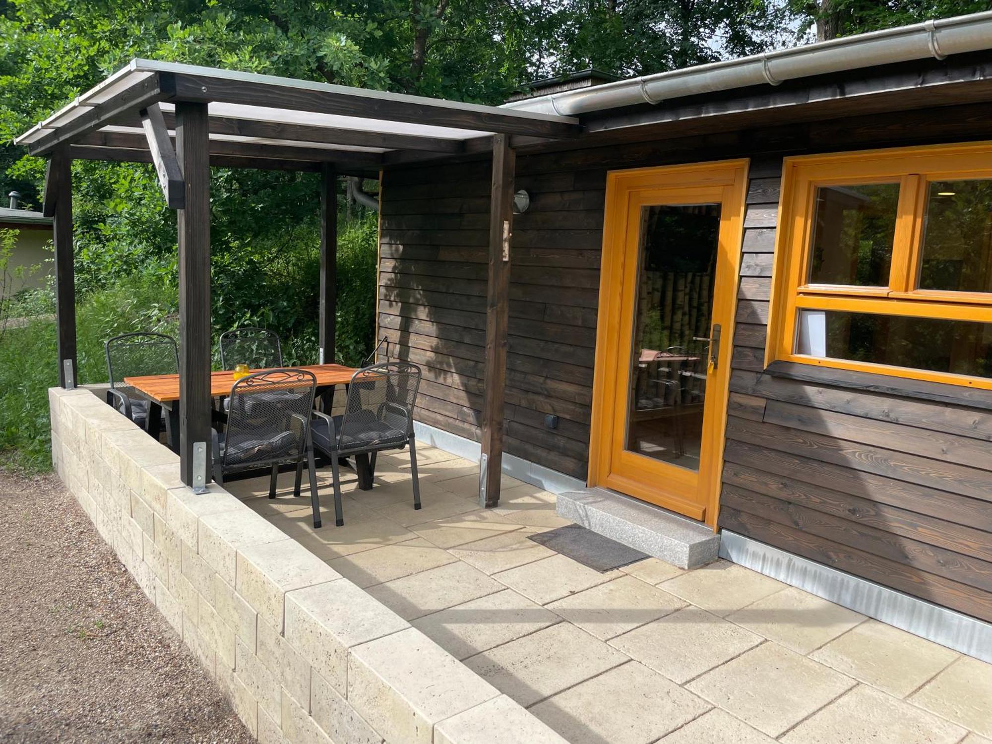 Bungalows Am Waldessaum Bei Hohenzieritz エクステリア 写真